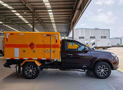青羊爆破器材运输车